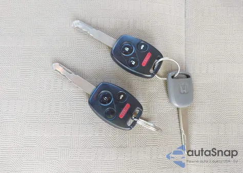 2004 Honda Accord 2.4 Ex from USA, damaged, VIN 1HGCM56684A043285